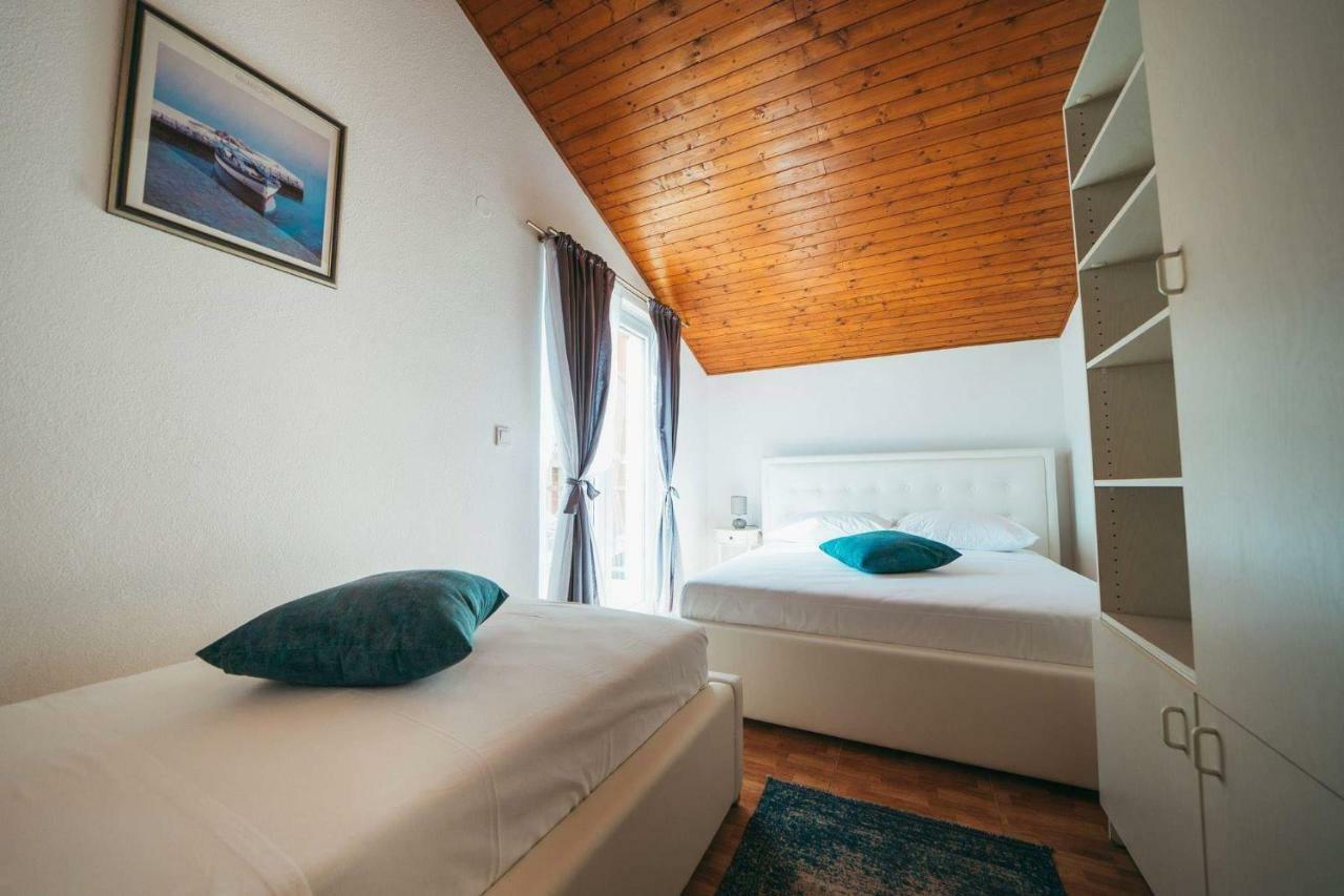 צלינה Apartments Juric מראה חיצוני תמונה